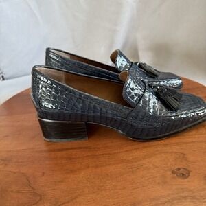 Donald Pliner  Avi Croc-Embossed Patent Leather Heeled Loafers Navy Women's Sz 8